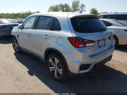 
										Mitsubishi Outlander Sport full									