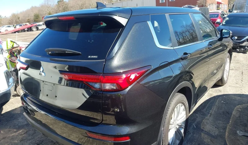 
								Mitsubishi Outlander full									