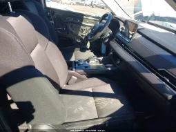 
										Mitsubishi Outlander full									