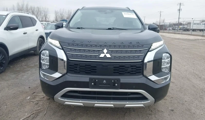 
								Mitsubishi Outlander full									
