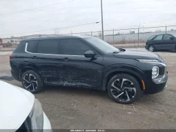 
										Mitsubishi Outlander full									