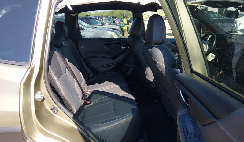 
								Subaru Forester full									