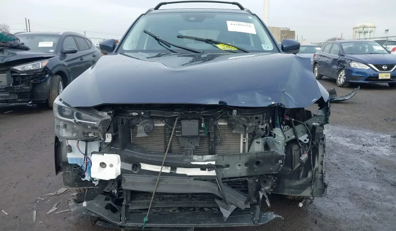 
								Mazda CX-5 full									