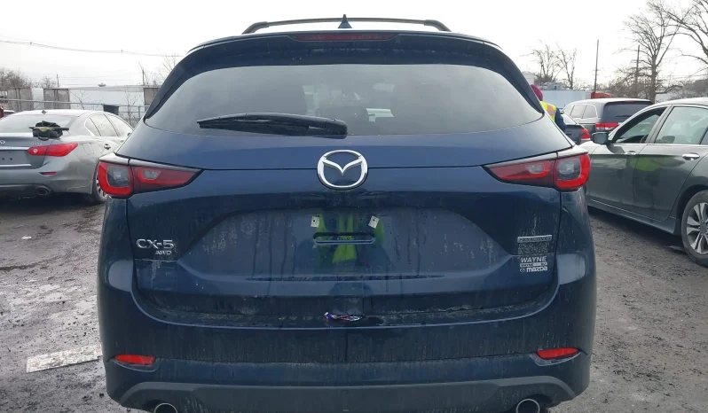 
								Mazda CX-5 full									