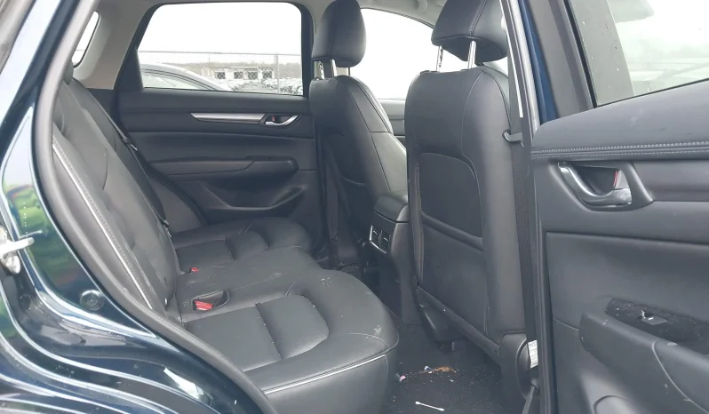 
								Mazda CX-5 full									
