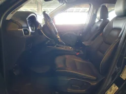 
										Mazda CX-5 full									