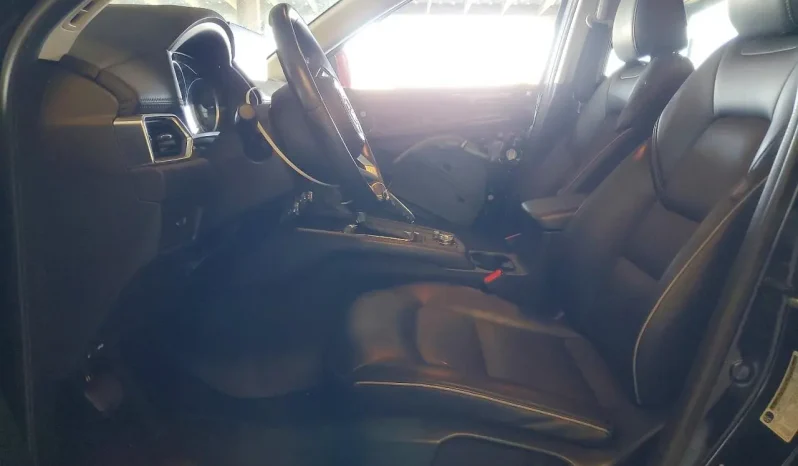 
								Mazda CX-5 full									