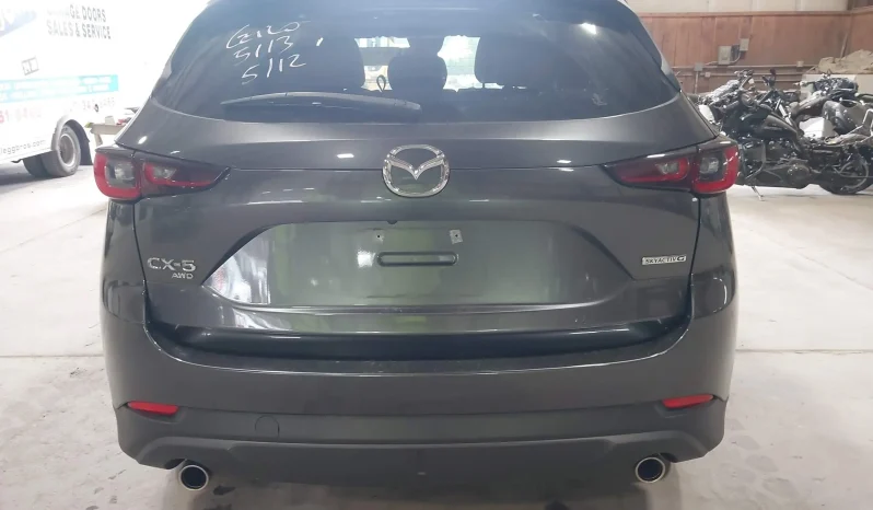 
								Mazda CX-5 full									