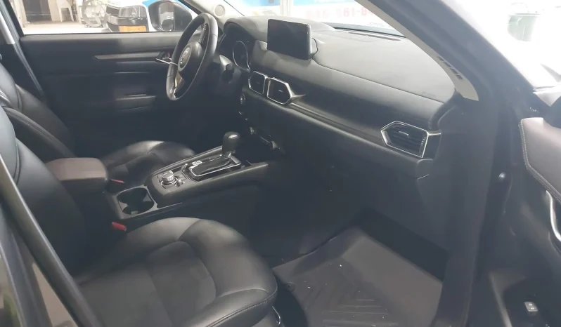 
								Mazda CX-5 full									