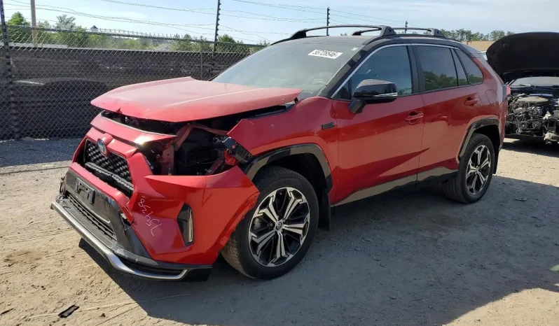 
								Toyota RAV4 full									