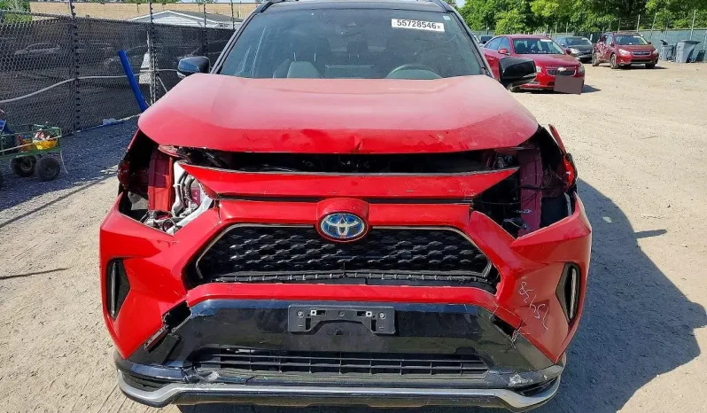 
								Toyota RAV4 full									