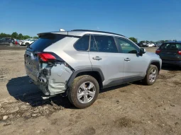 
										Toyota RAV4 full									
