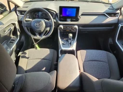 
										Toyota RAV4 full									