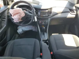 
										Chevrolet Trax full									