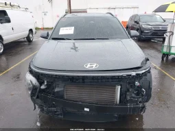 
										Hyundai Kona full									