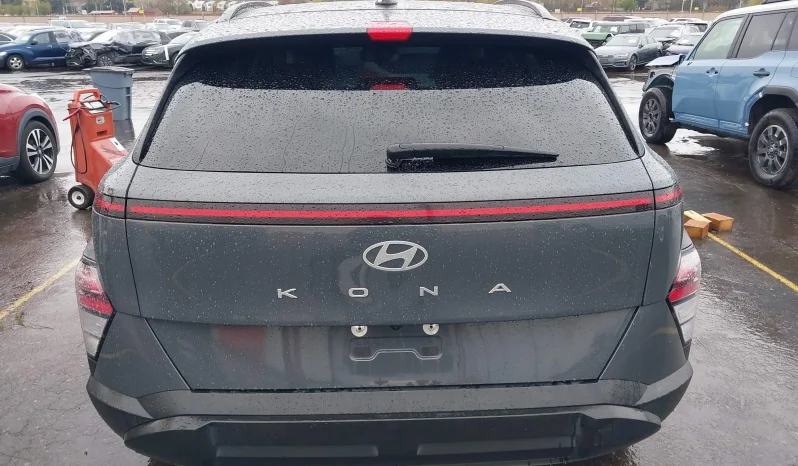 
								Hyundai Kona full									