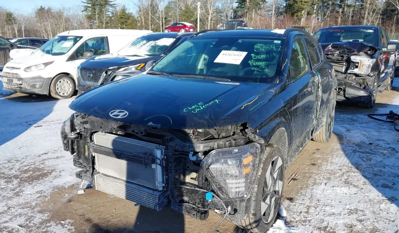 
								Hyundai Kona full									
