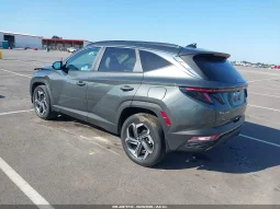
										Hyundai Tucson full									