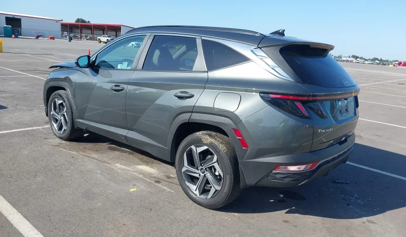 
								Hyundai Tucson full									