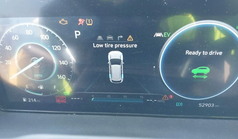 
								Hyundai Tucson full									