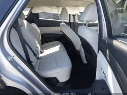 
										Hyundai Tucson full									