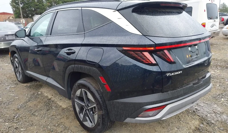 
								Hyundai Tucson full									