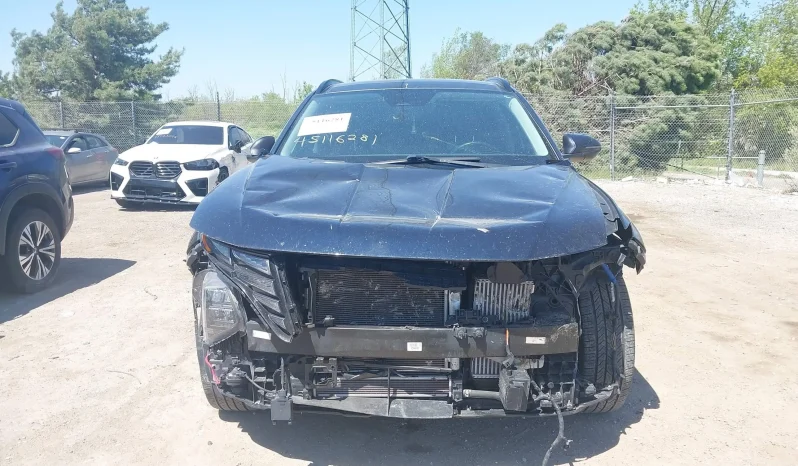 
								Hyundai Tucson full									
