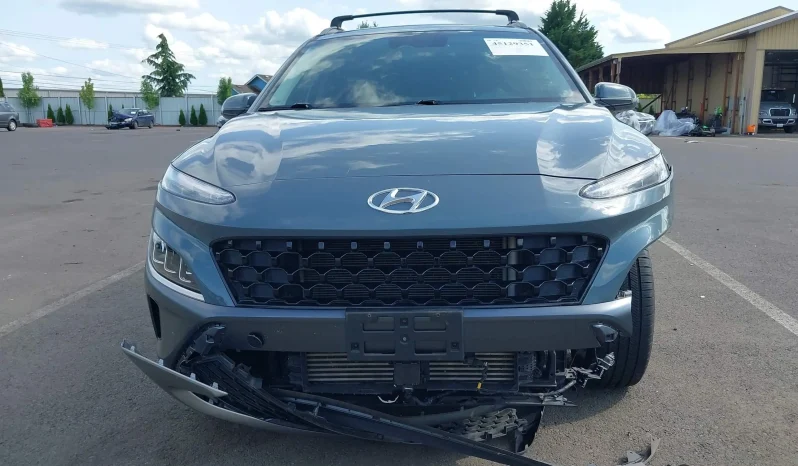 
								Hyundai Kona full									