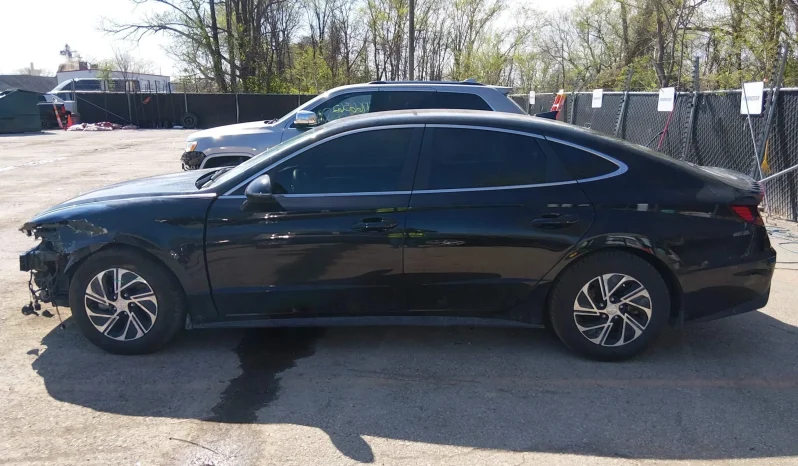 
								Hyundai Sonata full									