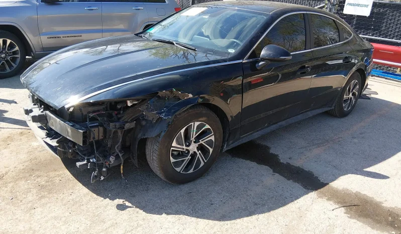 
								Hyundai Sonata full									