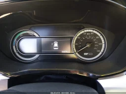
										KIA Niro full									