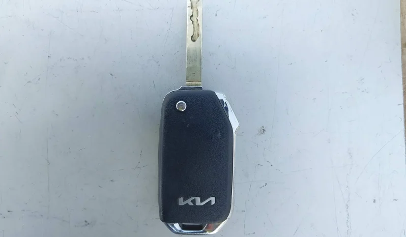 
								KIA Niro full									