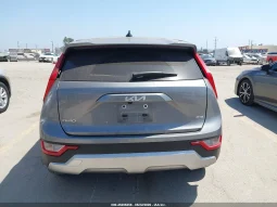 
										KIA Niro full									