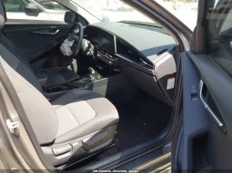 
										KIA Niro full									