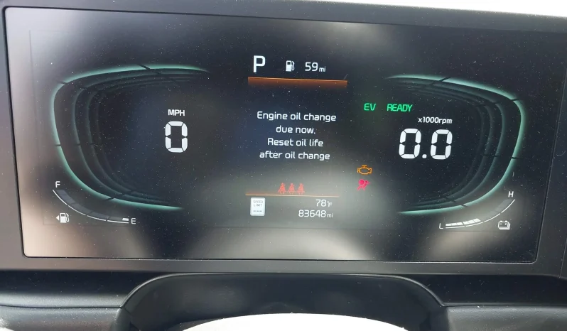 
								KIA Niro full									