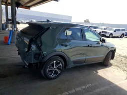 
										KIA Niro full									