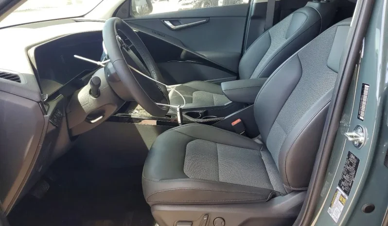 
								KIA Niro full									