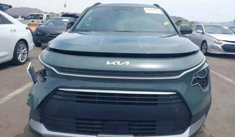 
								Kia Niro full									
