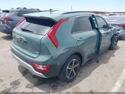 
										Kia Niro full									