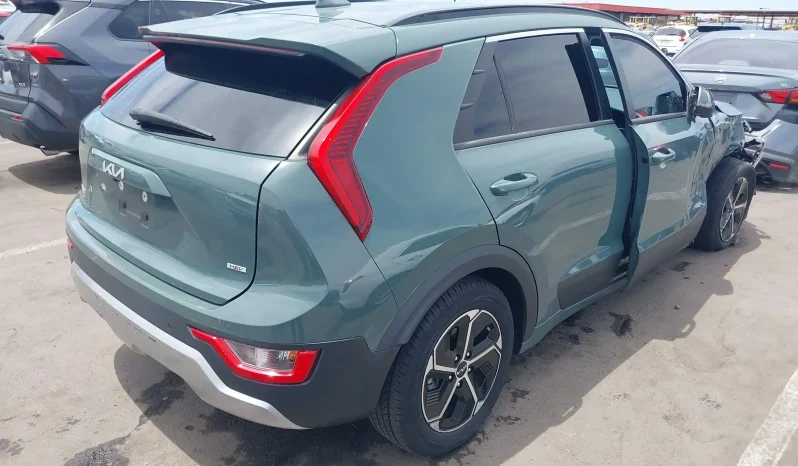 
								Kia Niro full									
