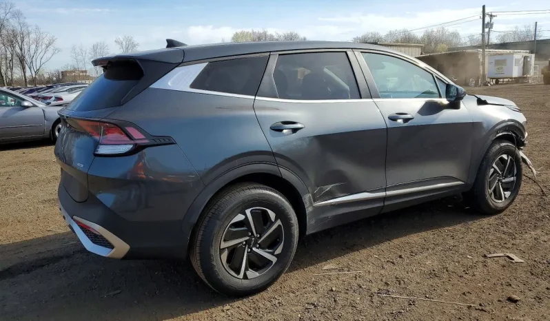 
								KIA Sportage full									