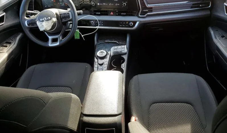 
								KIA Sportage full									