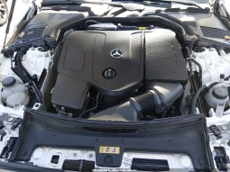 
										Mercedes-Benz C 300 full									