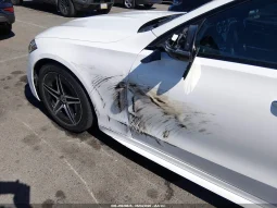 
										Mercedes-Benz C 300 full									