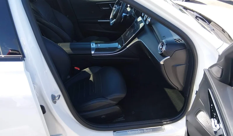 
								Mercedes-Benz C 300 full									