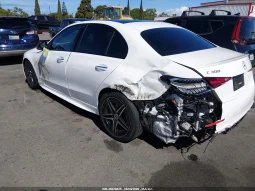 
										Mercedes-Benz C 300 full									
