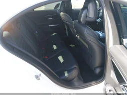 
										Mercedes-Benz C 300 full									