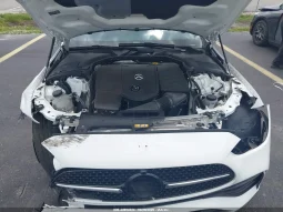 
										Mercedes-Benz C 300 full									