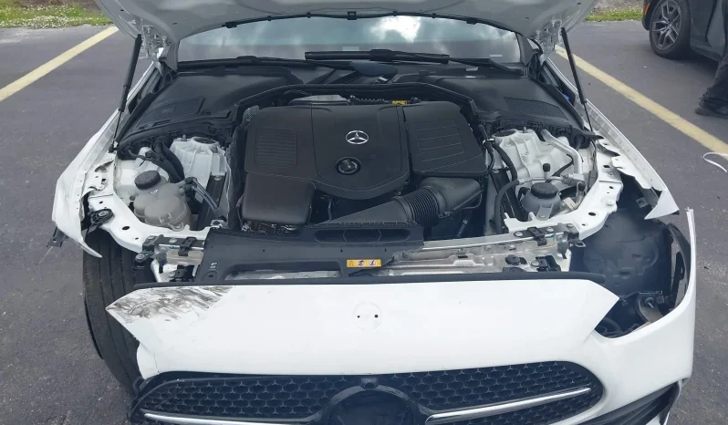 
								Mercedes-Benz C 300 full									