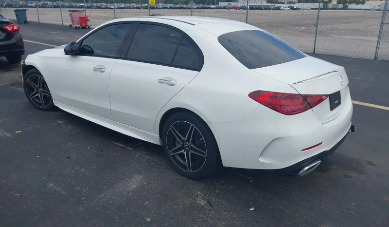 
								Mercedes-Benz C 300 full									